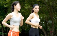 女性减肥方法不当有可能引发脱发