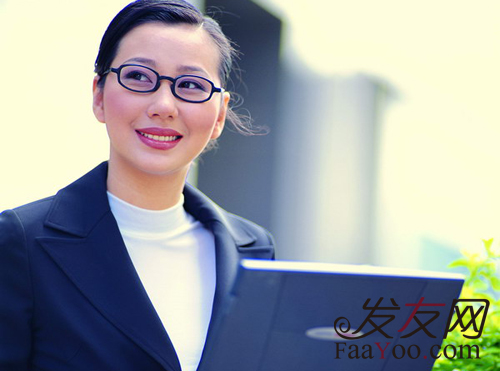 职场女性预防脱发的方法