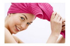 洗头时突然发现大量脱发，是什么原因？防脱洗发水选择很重要！！