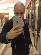 虽然表面很镇定，内心已经心动了
