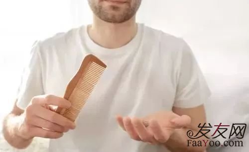 人到中年怎么预防脱发?