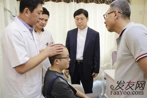脂溢性脱发较好几天洗一次头?