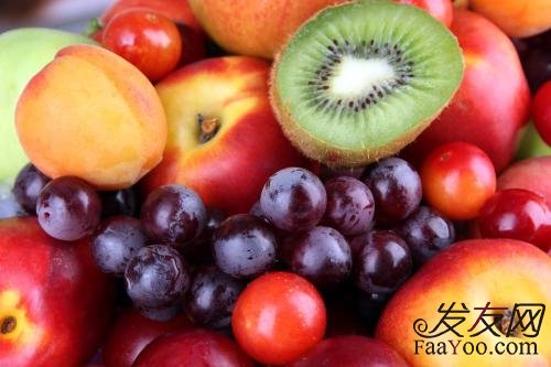 经常吃些什么水果可以防脱发呢？