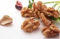 脱发吃什么能使情况好转呢？