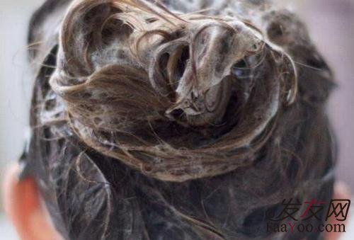 女性脱发和洗头方式有关系吗?
