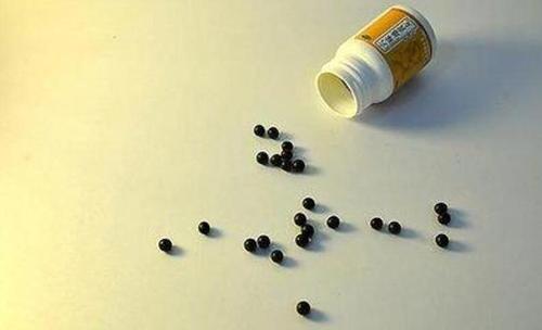 六味地黄丸可以治疗脱发？