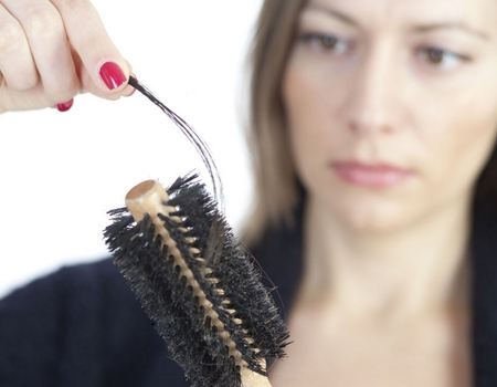 什么发型容易造成女性脱发