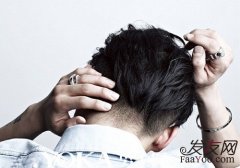 换季脱发是怎么回事啊？