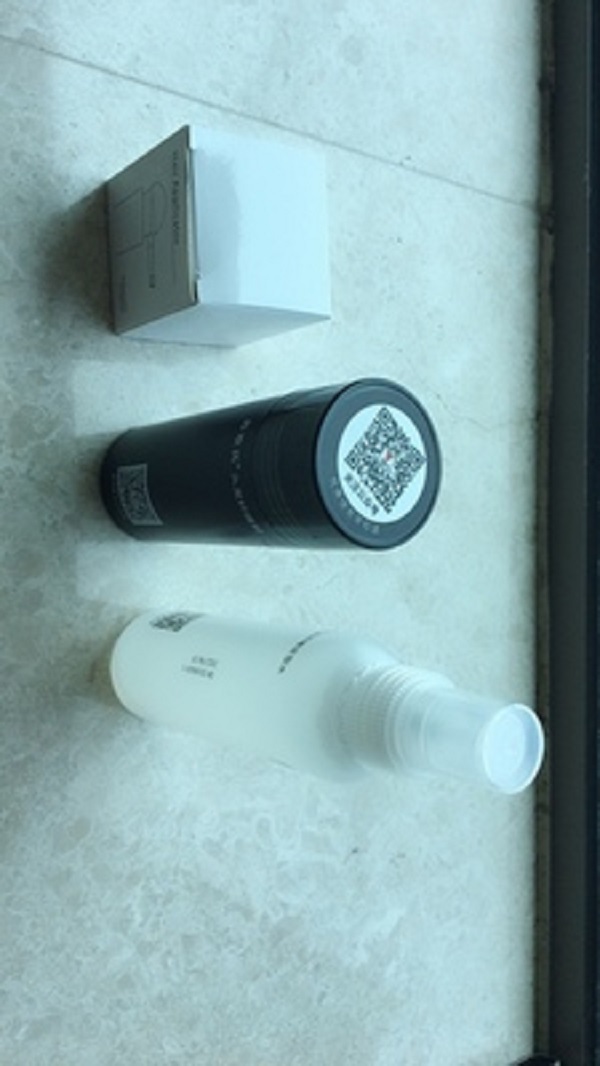 因为他 我看清了她