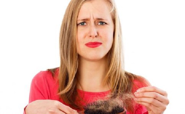 女性脱发的原因是什么