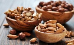 多吃些什么食物才能改善脱发