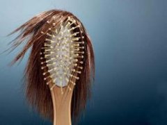 导致头发油腻的原因是什么