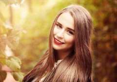 怎么才能让毛躁的头发变得柔顺