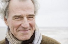 什么原因导致长出了白头发