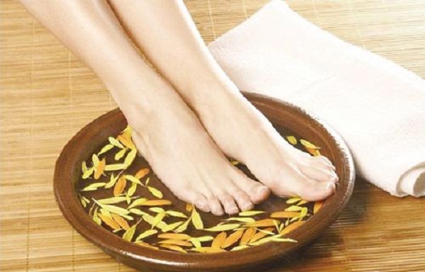 泡脚能够缓解脱发吗