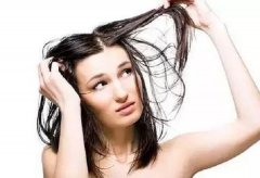 头发突然变得油腻原因是什么