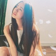 长头发的女生多久洗一次头较好