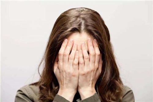 女性局部脱发是什么原因