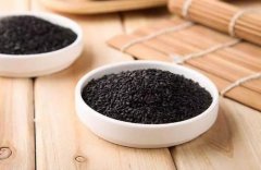 哪些食物可以预防脱发？