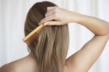 女性如何护理头发