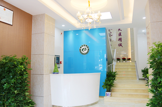 武汉植发医院排名|武汉哪家医院做植发手术比较好?附加密植发案例